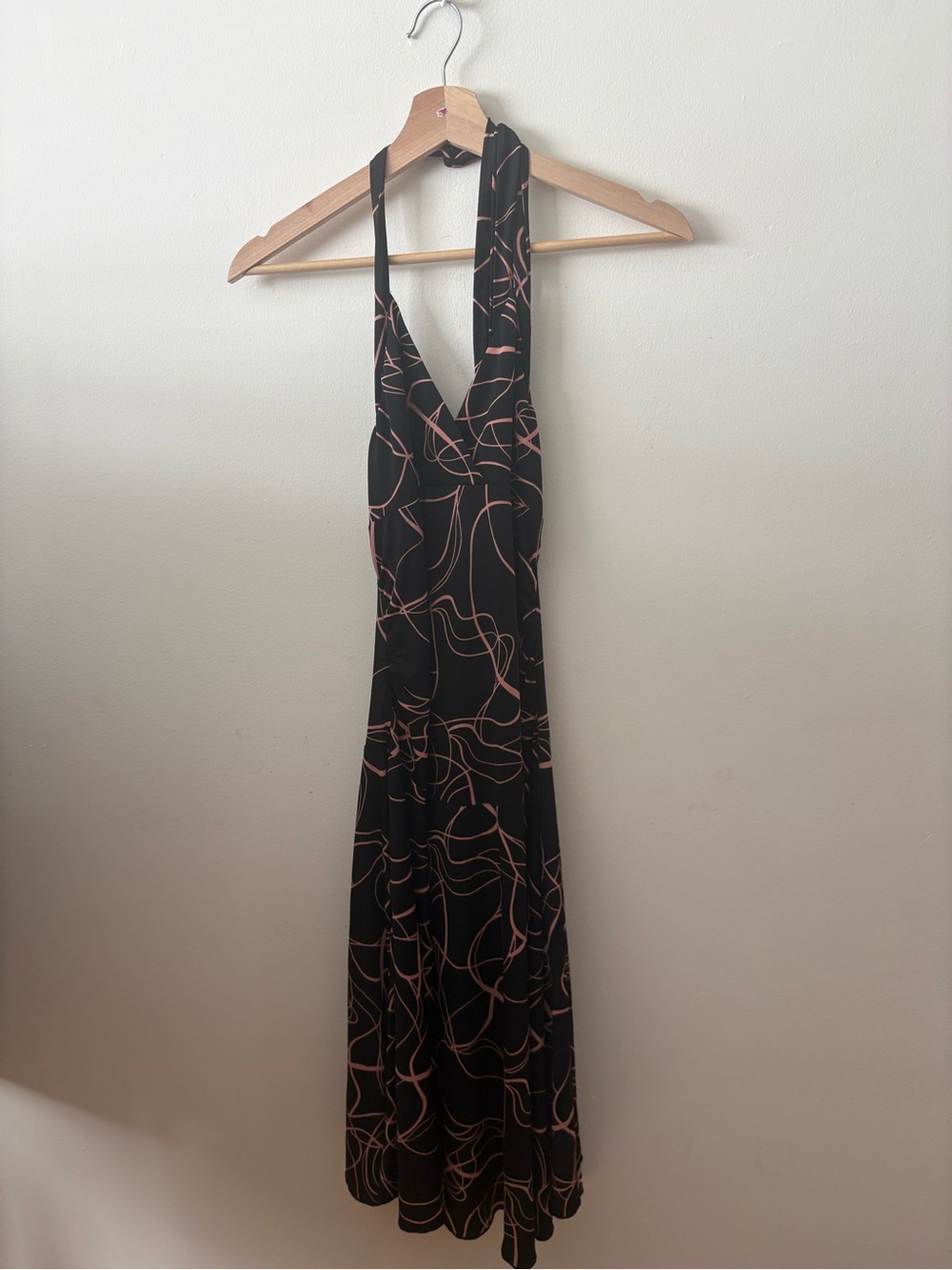 Forever 21 Y2K Black One-Shoulder Maxi Dress with Pink Abstract Lines